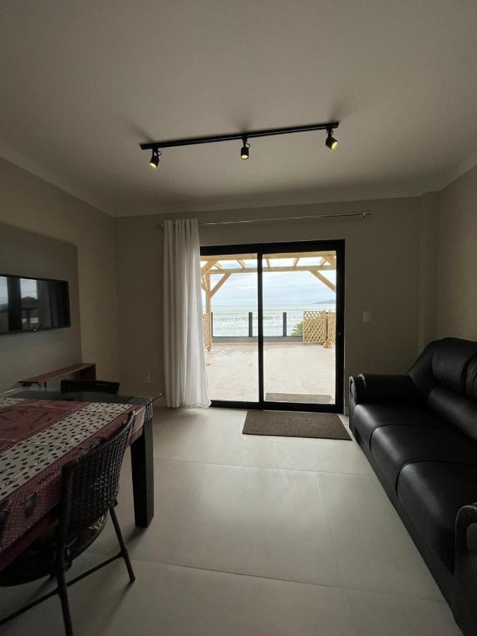 Apartment 02 Terreo Beira Mar - Apto 02